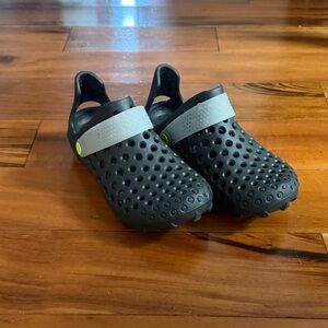 Columbia Creeksider M8/W10